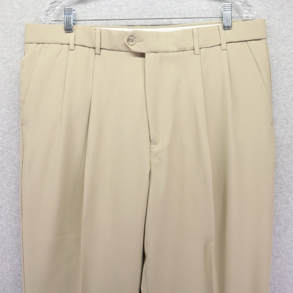 Dockers Golf Pants Mens 38x29 Relaxed Fit Khaki‎ Business Casual Pleated Beige - Picture 2 of 11